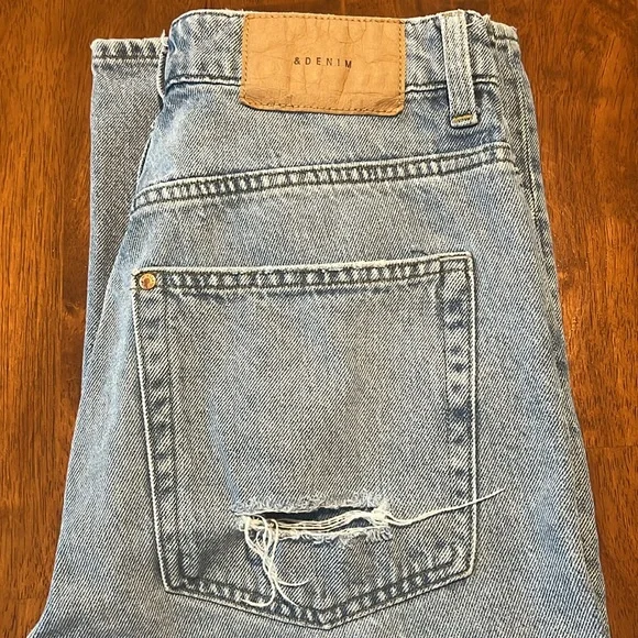 &Denim Loose Straight Distressed Jeans US 4 - Picture 10 of 15